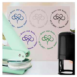 Personalisierter Hochzeitspräger mit individuellem Namen, Datum und Design